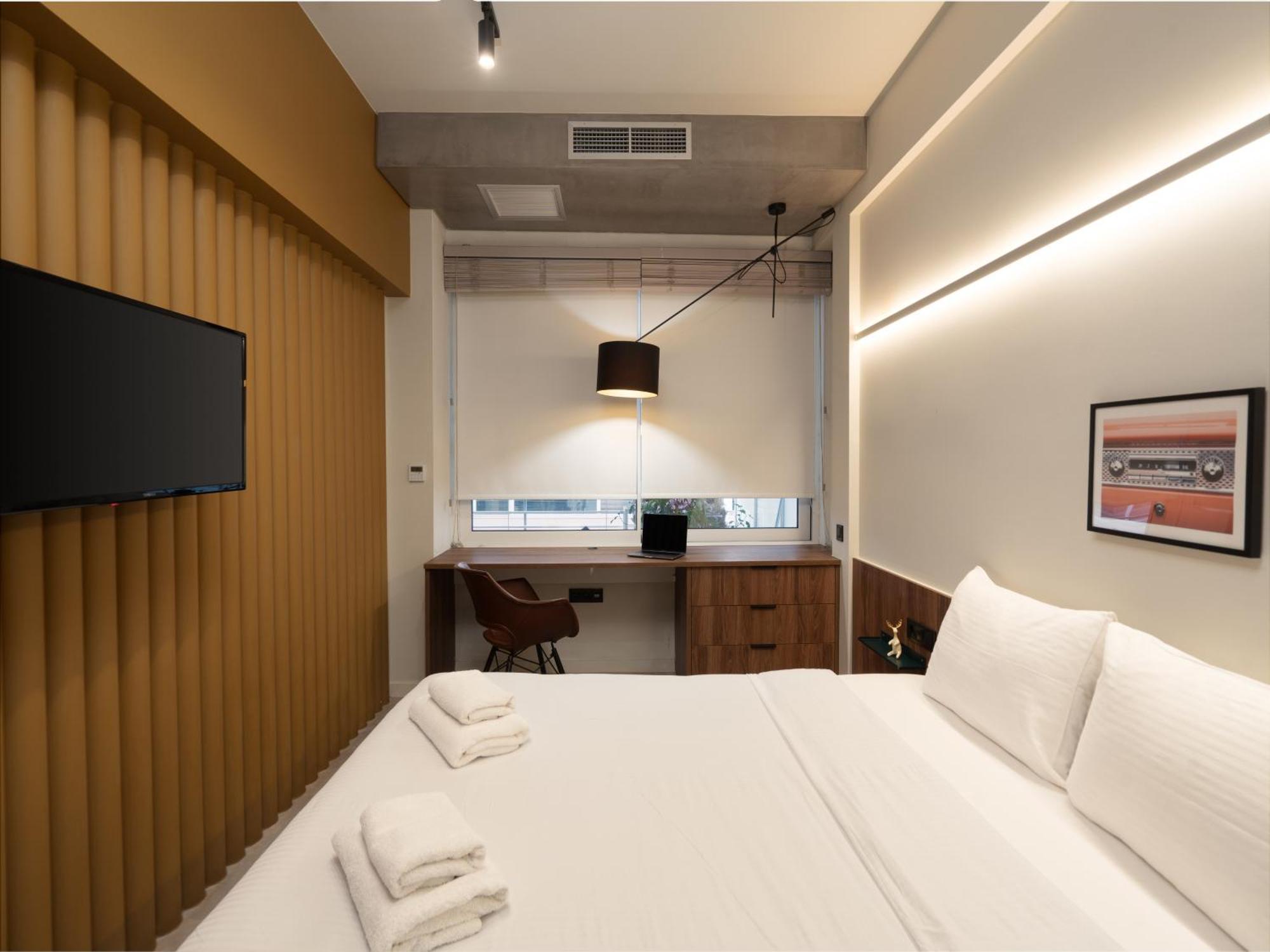 A Place 4U No6 - City Escape With Balcony Lounge & Open Living Space Афины Экстерьер фото